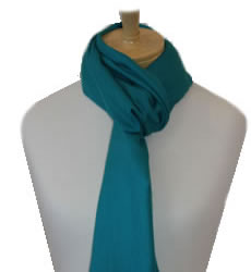 how to tie a scarf